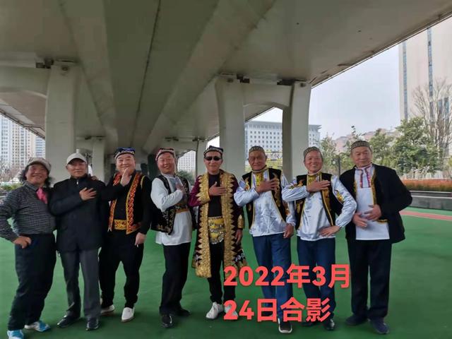 励志群名称大全微信名我把襄阳新疆舞欢乐群推荐给“今日头条”的回顾励志群名