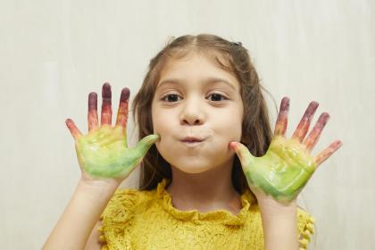 020年农历六月初六出生的女孩如何取名？起什么名字好听又吉利？"