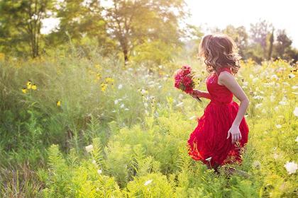 021年农历九月二十四日出生女孩起名字好寓意的字牛年"