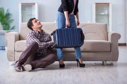 022年1月12日出生的女孩缺水缺火取什么名字好？"