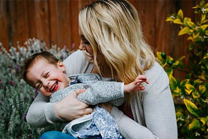019年6月19号出生的女宝宝五行缺火要怎么起名字"