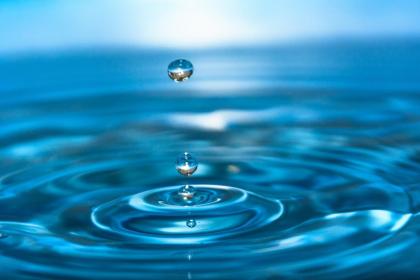 怎么为2019年7月23号申时出生的女孩起名，她的五行是什么？