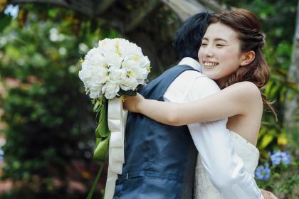 白露中午出生的女孩如何起名字