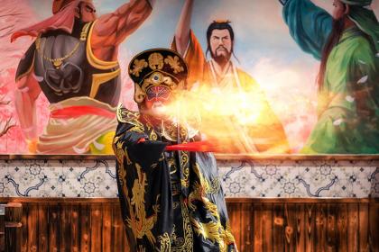 019年7月10号丑时出生的女孩起什么名字好，五行属什么"