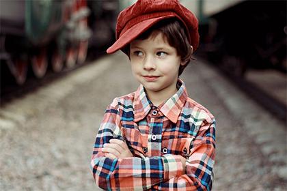 下午5点出生的属鸡男孩宜用什么字起名合适